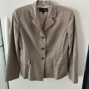 Evan Picone ladies pant suit 8P gray with pink stripes